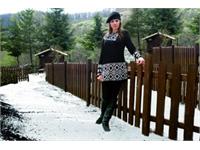 Mara Carol, dinamiche glamour