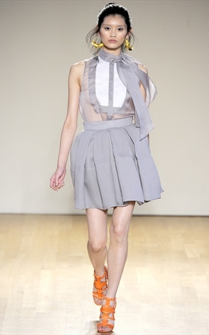 antonio berardi orecchini primavera estate 2011