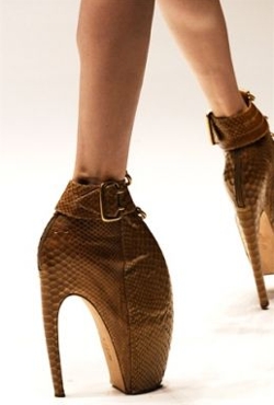 alexander mcqueen sarenza