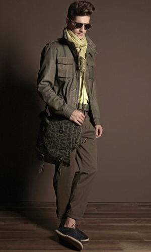 trussardi sciarpa primavera estate 2011