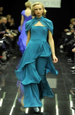 lorenzo riva collezione autunno inverno 2010 2011 abito blu