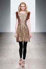 Issa London, giovane e colorata