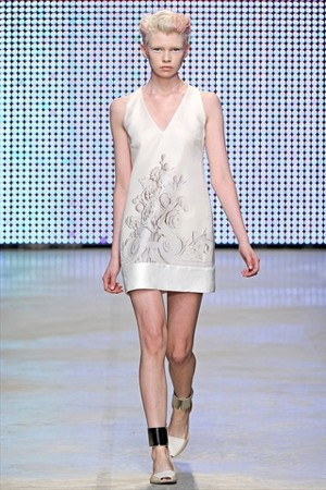 giambattista valli abito corto pe 2011