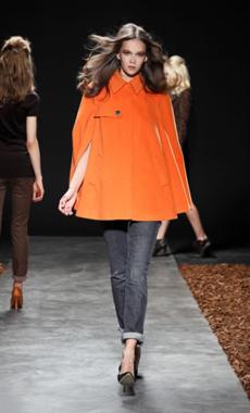 siviglia autunno inverno 2010 2011 cappotto arancio