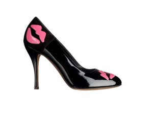 la collezione di accessori per il natale 2012 firmata moschino collezione autunno inverno 2012 2013 07