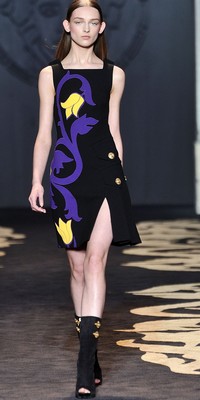 versace donna autunno inverno 2011 02