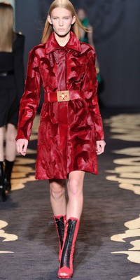 versace donna autunno inverno 2011 10
