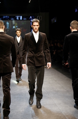 dolce e gabbana collezione autunno inverno 2010 2011 completo velluto