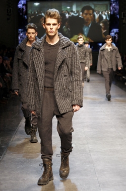 dolce gabbana collezione autunno inverno 2010 2011 cappotto