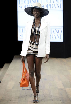 luciano soprani donna collezione primavera estate 2012 05