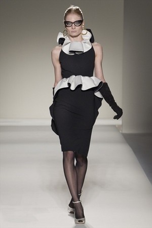 moschino collezione donna inverno 2011 2012 03