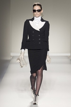 moschino collezione donna inverno 2011 2012 06