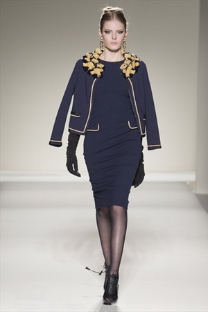 moschino collezione donna inverno 2011 2012 08