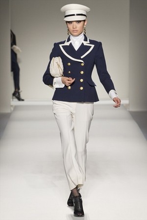 moschino collezione donna inverno 2011 2012 09