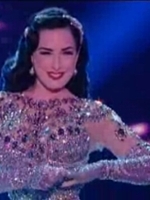 Dita Von Teese si esibisce al Festival di Sanremo 2010