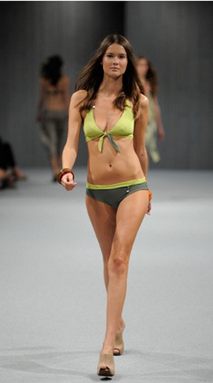 benetton costumi donna estate 2011 01