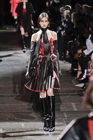 givenchy forme e tessuti per un mix unico donna collezione autunno inverno 2012 2013 03