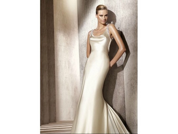 pronovias donna collezione primavera estate 2012 02