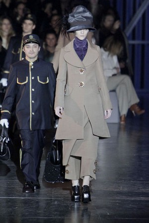 morbida eccentricita louis vuitton donna autunno inverno 2012 2013 01