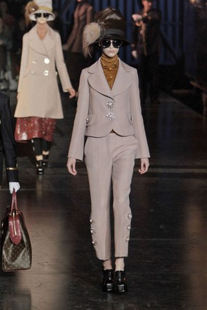 morbida eccentricita louis vuitton donna autunno inverno 2012 2013 03