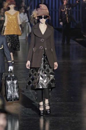 morbida eccentricita louis vuitton donna autunno inverno 2012 2013 04