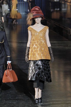 morbida eccentricita louis vuitton donna autunno inverno 2012 2013 05