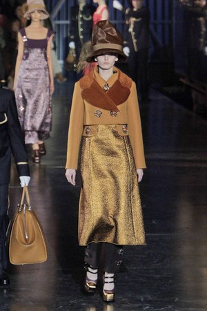 morbida eccentricita louis vuitton donna autunno inverno 2012 2013 06