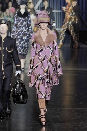 morbida eccentricita louis vuitton donna autunno inverno 2012 2013 08