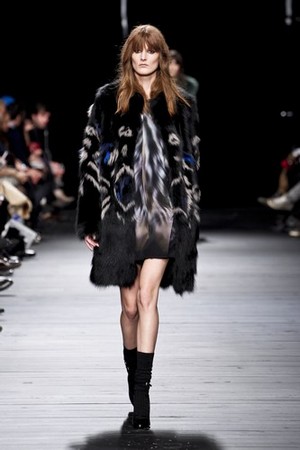 la donna che veste iceberg e perfetta e sofisticata donna autunno inverno 2012 2013 10