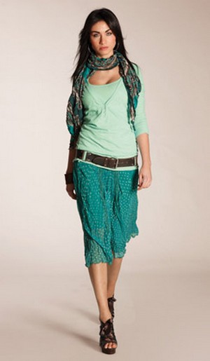 Kartika, freschezza e vitalità da sfoggiare Collezioni PE 2012