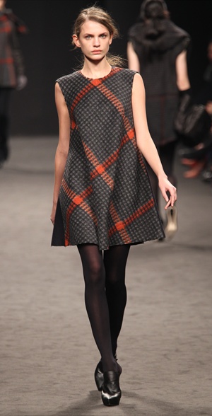 costume national abbigliamento donna inverno 2011 2012 07