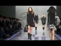 Blumarine, fascino che cattura