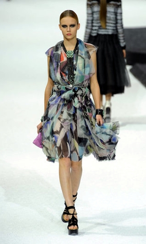 chanel abito multicolor primavera estate 2011