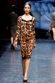 dolce e gabbana collezione autunno inverno 2010 2011 abito leopardato