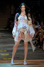 Just Cavalli, una donna moderna e aggressiva