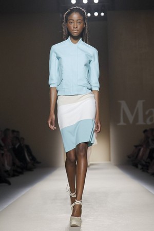 max mara donna collezione primavera estate 2012 06