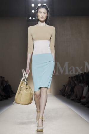max mara donna collezione primavera estate 2012 09