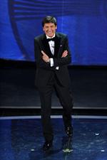 Sanremo 2012 – Gianni Morandi veste Salvatore Ferragamo