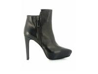 Donna Loka, altezze per l'Autunno Inverno 2010 2011