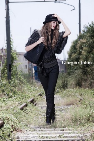 giorgia e johns campagna inverno 2011 2012 07