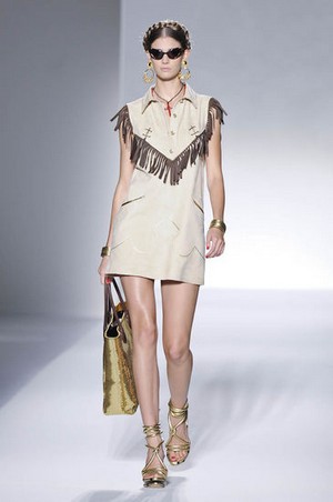 moschino donna collezione primavera estate 2012 43