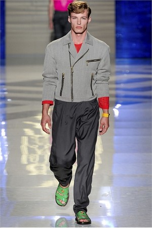 versace uomo collezione primavera estate 2012 27