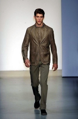 Scopri le Collezioni Calvin Klein
