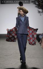 Raffaella Curiel, fascino prezioso