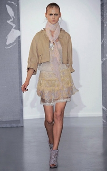 Nina Ricci Collezione Primavera Estate 2010