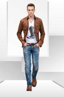DolceGabbana-Collezione-Primavera-Estate-Jeans-2010